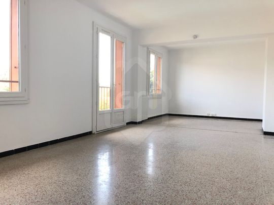 A LOUER Appartement T4 Résidence NOGENT à Orange avec cave et parking, - Photo 1