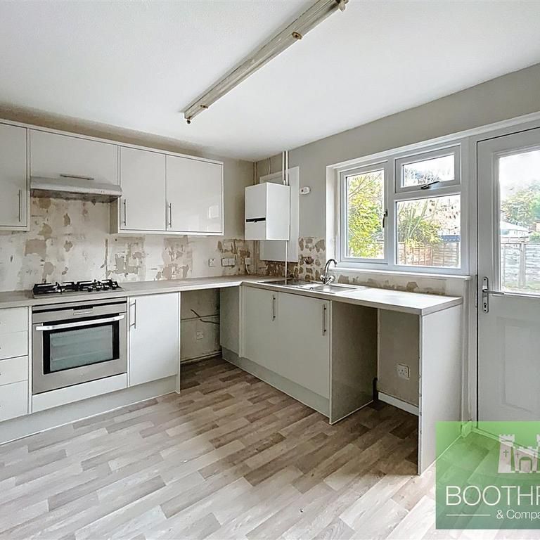 2 bedroom semi-detached house to rent - Photo 1