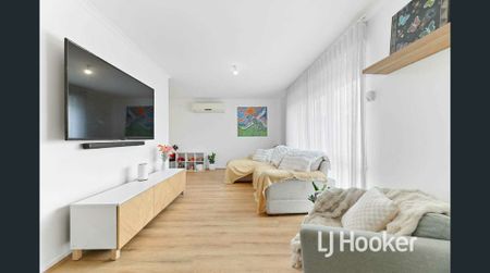 2/4 King David Court, Hampton Park VIC - Photo 5