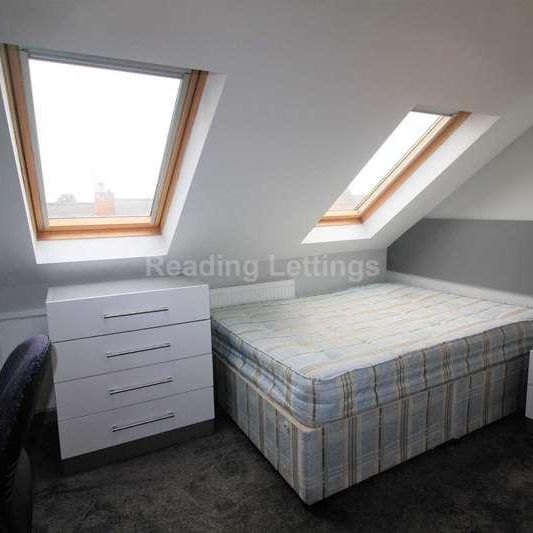 Brighton Road, Reading, RG6 - Photo 1