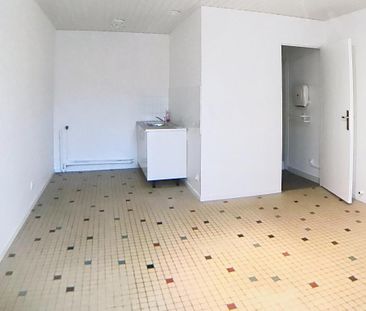 Location Appartement 1 pièce 22m² BEAUVAIS 60000 - Photo 4