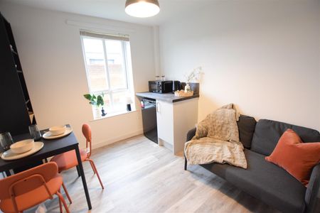 Brayford Court - Studio Room - 25/26 - Photo 4
