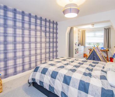 3 bed Bungalow To Let - Photo 5