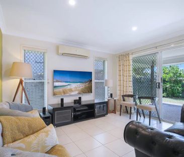 “Modern Family Home in the Heart of North Lakes” - Photo 1