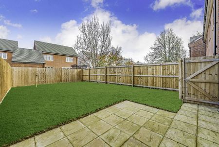 3 bedroom semi-detached house to rent - Photo 5