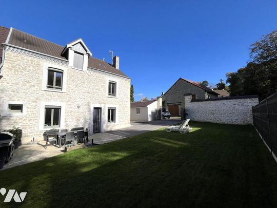 COURCELLES-SAPICOURT - Maison ancienne rénovée de Type 5 avec jardin et dépendance - Photo 1