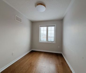 For Lease - 1374 Granrock Crescent, Mississauga, Ontario - Photo 3