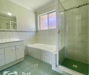 LOW MAINTENANCE LIVING WITH SPACIOUS BACKYARD - Photo 6