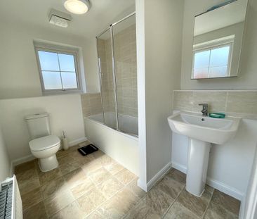 2 bedroom flat to rent - Photo 6