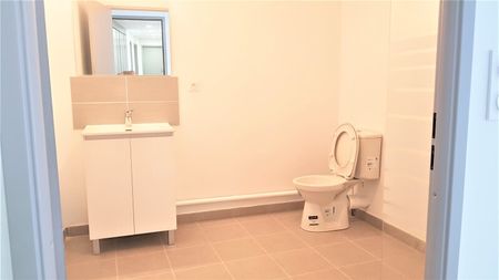 Location Appartement 1 pièce 29m² NIMES 30000 - Photo 3