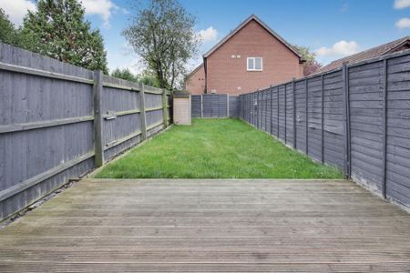 2 bedroom terraced house to rent - Photo 2