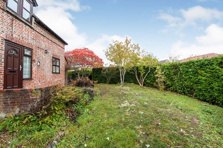 4 bedroom house to rent Northford Close, Shrivenham, Swindon, Oxfordshire, SN6 - Photo 5