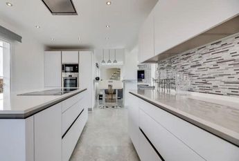 6 bedroom luxury Villa for rent in Marbella Del Este, Spain