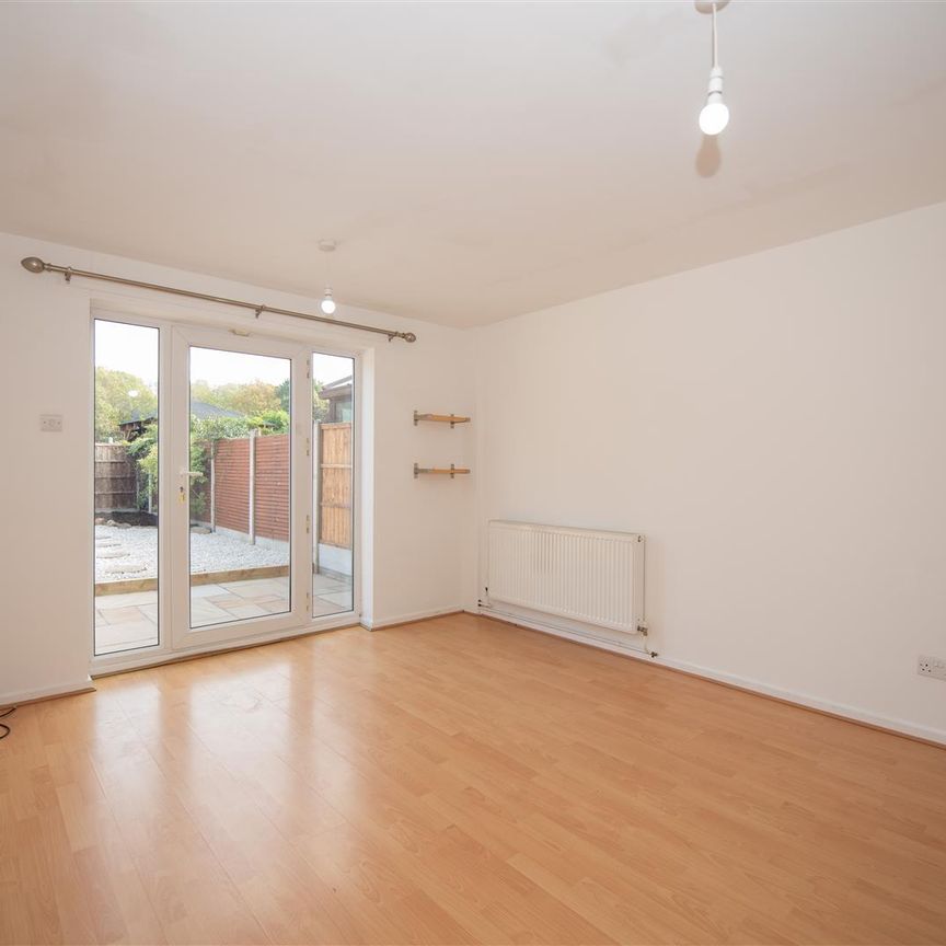 Drummond Avenue, Netherfield, Nottingham - Photo 1