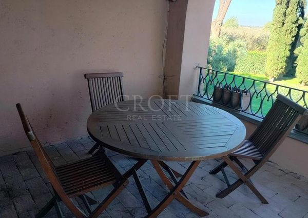 Ardeatina-Divino Amore: Quiet, charming rustic villa, big and well-curated garden, 3 beds, 1 study, 3 baths, living room, kitchen, with terraces , AC and parking space. Ref 2322