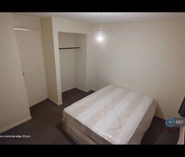 3 bedroom end of terrace house to rent - Photo 6