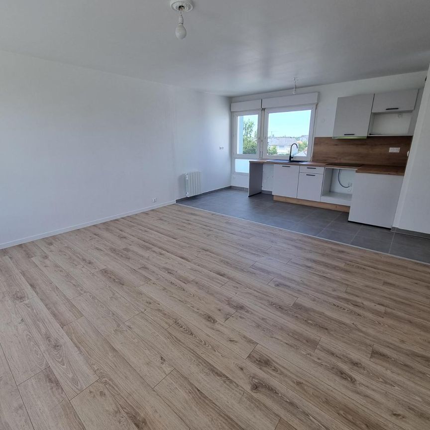 Location appartement 4 pièces 86.5 m2 à Tours - Photo 1