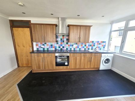 2 bedroom flat to rent - Photo 5
