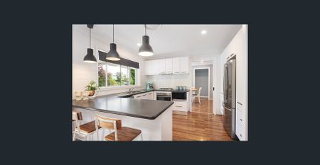 Contemporary Cosy Home - Photo 2