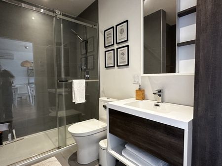 Joli logement 3 chambres offert en location complètement meublé - Photo 5