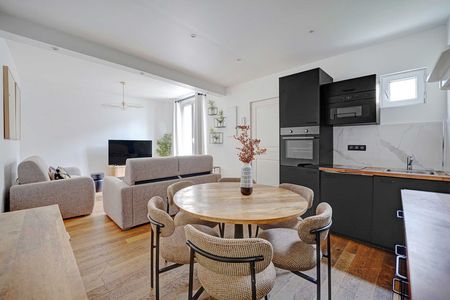 Rue d'Orsel - Photo 4