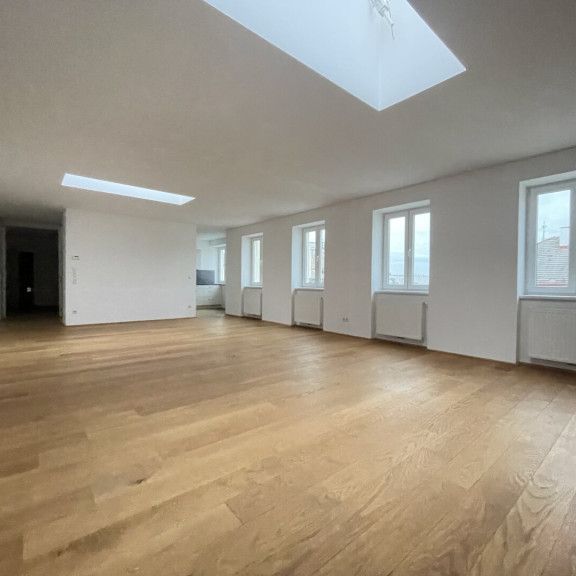 Loftartige 2 Zimmer-Wohnung im höheren Stock ohne Lift! - Foto 1