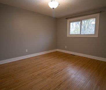 **Charming** 3-Bedroom Home for Rent in Niagara Falls - Photo 5