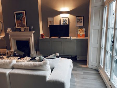 1 Bed Flat, Royal Crescent, W11 - Photo 3