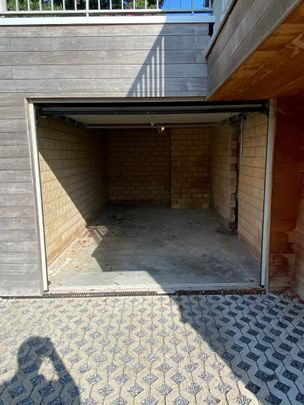 Instapklaar 2-slaapkamerappartement met zuidgericht terras - Photo 1
