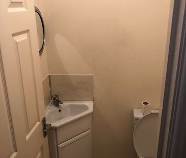 Studio Flat, Springcroft Road, B11 - Photo 6