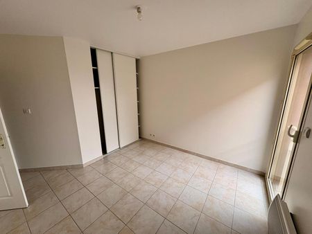 Location Appartement 3 pièces 87m² AUBENAS 07200 - Photo 2
