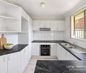 Perfectly Positioned Three Bedroom Townhouse in the Heart of St Marys! - Photo 4
