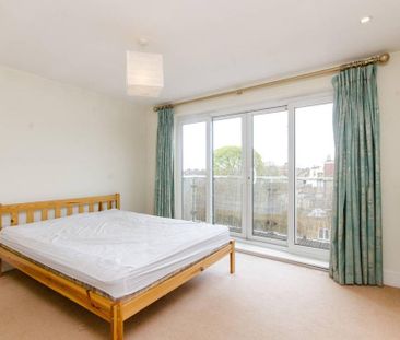 2 bedroom flat to rent - Photo 5