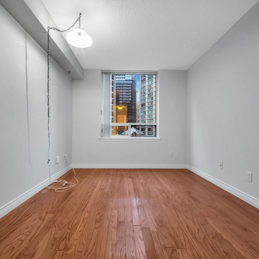 For Lease - 633 Bay Street Unit# 523, Toronto, Ontario - Photo 1