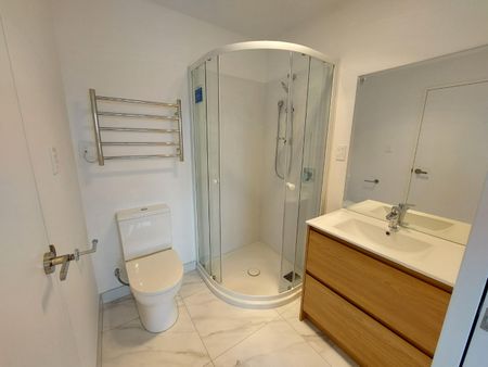 2 bedroom townhouse - Photo 5