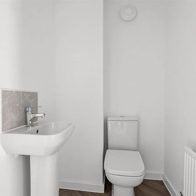 2 bedroom semi-detached house to rent - Photo 1