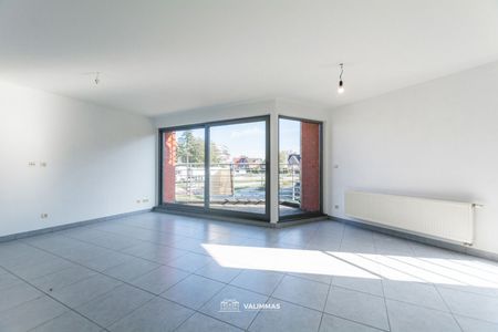 Een recent & instapklaar appartement met terras & garage - Foto 5