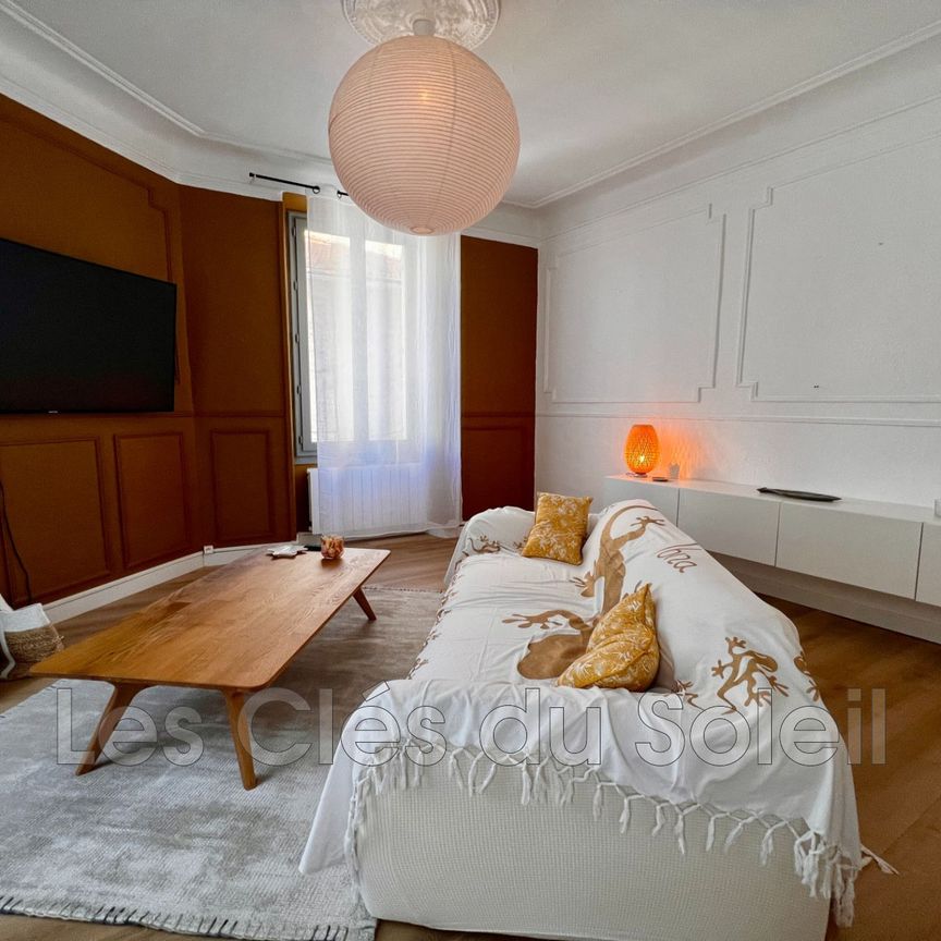 Location Appartement 3 pièces 79m² HYERES 83400 - Photo 1