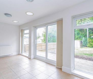 4 bedroom terraced house to rent - Photo 2