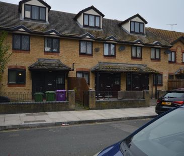 Room in a Shared House, Lukin St, E1 - Photo 4
