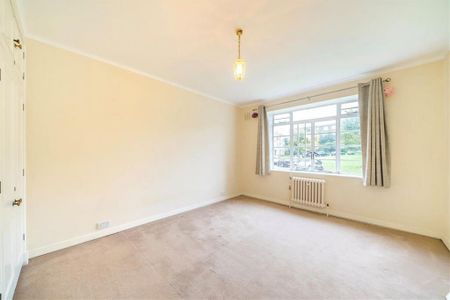 5 bedroom flat to rent - Photo 4