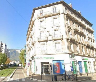 Location Appartement 2 pièces 51m² GRENOBLE 38000 - Photo 6
