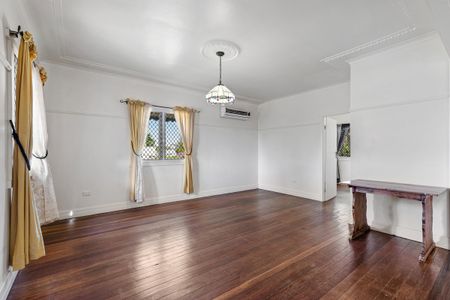 296 South Street, Harristown - Photo 5