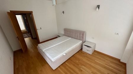 Apartament cu 3 camere de închiriat - Fotografie 4