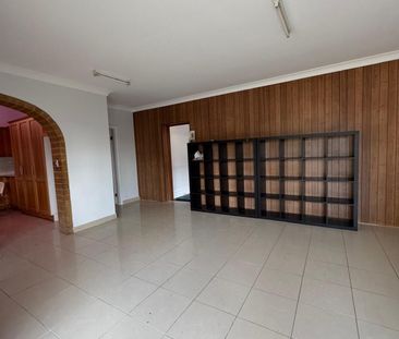 Premium Rental Opportunity - 4 Bedrooms | 1 Bathroom | Oversized Ki... - Photo 3