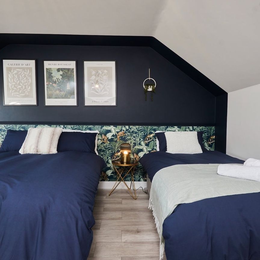 8 Bed Semi-Detached House, The Two Trees, LS9 - Photo 1