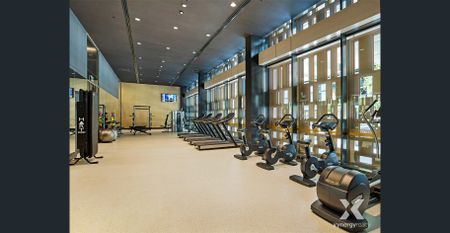 Stylish Fully Furnished 1-Bed, 1-Bath in Iconic 888 Collins - Photo 3