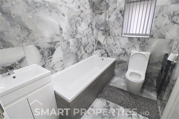 Birkby Hall Road, Huddersfield - Photo 1