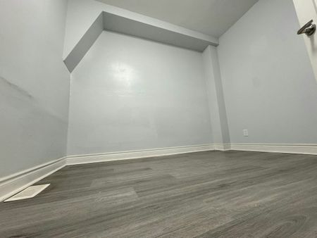 For Lease - 2 Emerson Avenue Unit# Lower, Toronto, Ontario - Photo 3