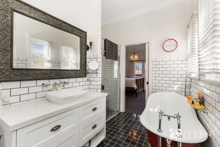 9 Harpin Pl, East Bendigo - Photo 5